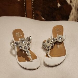 New Directions White Sandals with Silver Accents